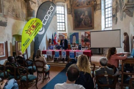Njeru, triple championne du monde, joue les titres italiens de Mountain Classic à Revello